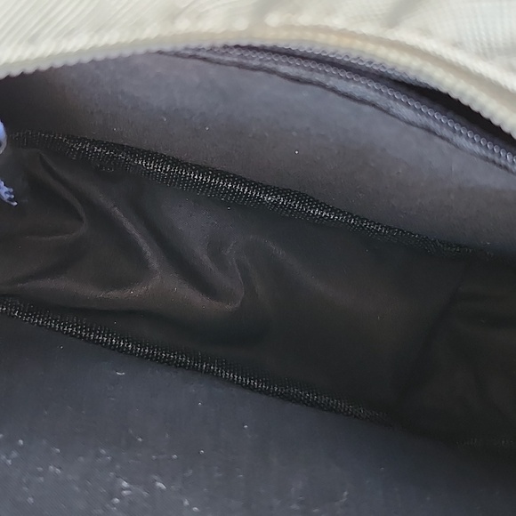 BIOWORLD DISNEY "THE NIGHT BEFORE CHRISTMAS" CROSSBODY BAG - Picture 9 of 12